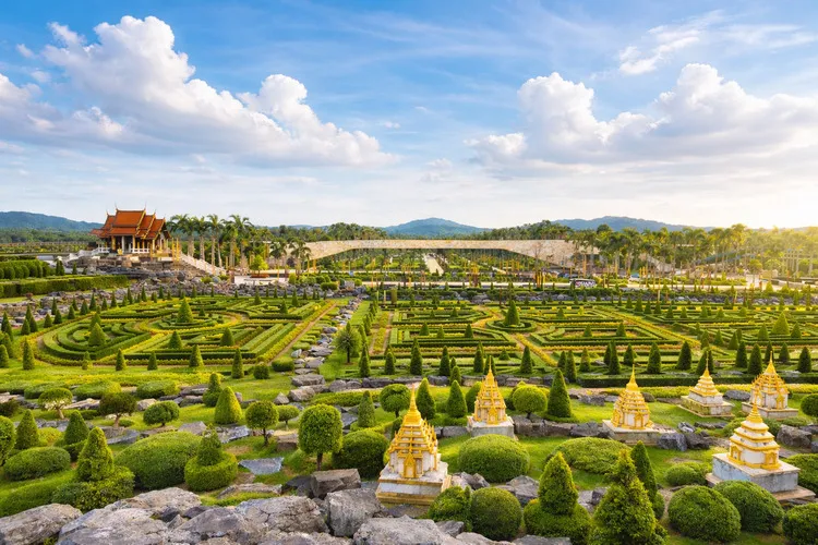 Nong Nooch Village