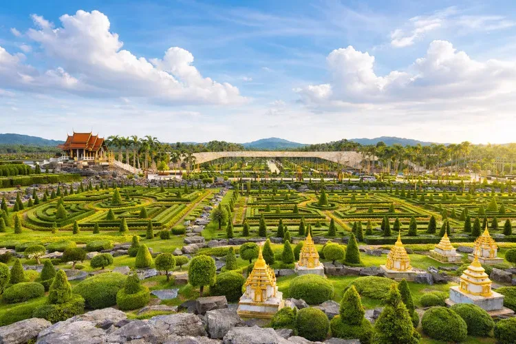 Nong Nooch Village