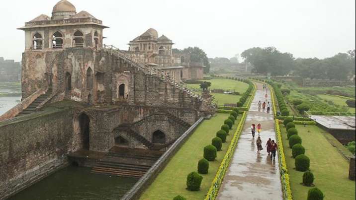  Jahaj Mahal