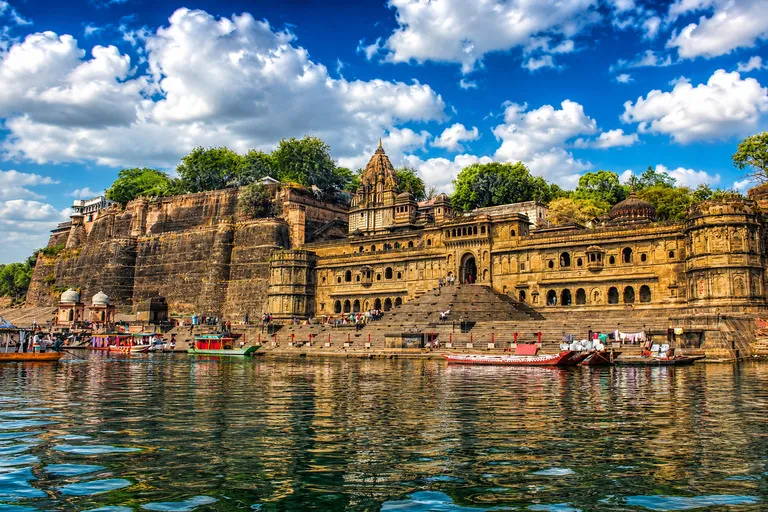 Maheshwar Fort