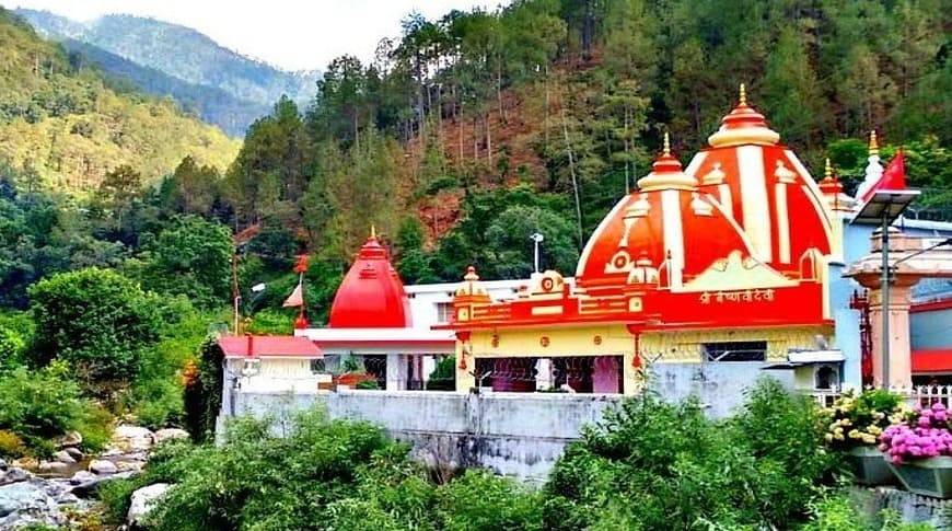 Religious KainchiDham Temple